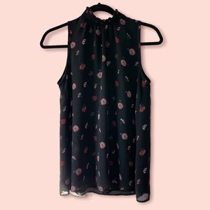❤️ LOFT Ann Taylor Outlet sleeveless mock neck blouse with roses design. Size S